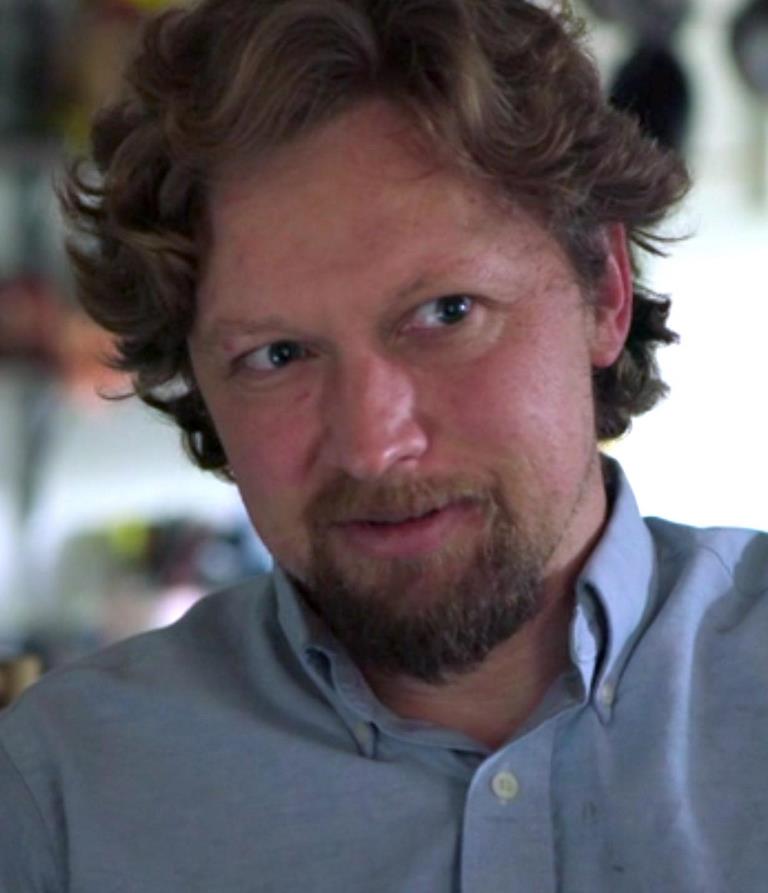 "Требую много денег или сок": блогер из США украл фото украинца для авы и теперь наш Саша известен на весь мир